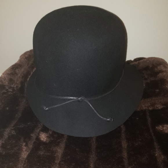 Target Accessories - Black Knot Cloche Hat